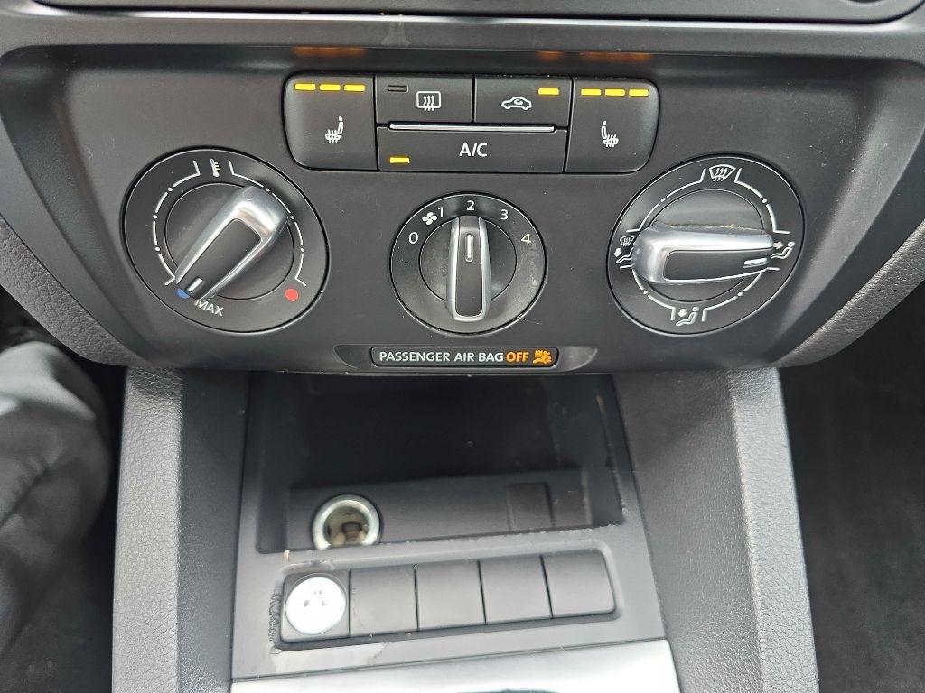 Volkswagen Jetta Sedan  2014
