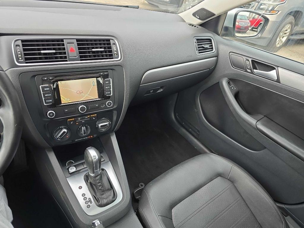 Volkswagen Jetta Sedan  2014