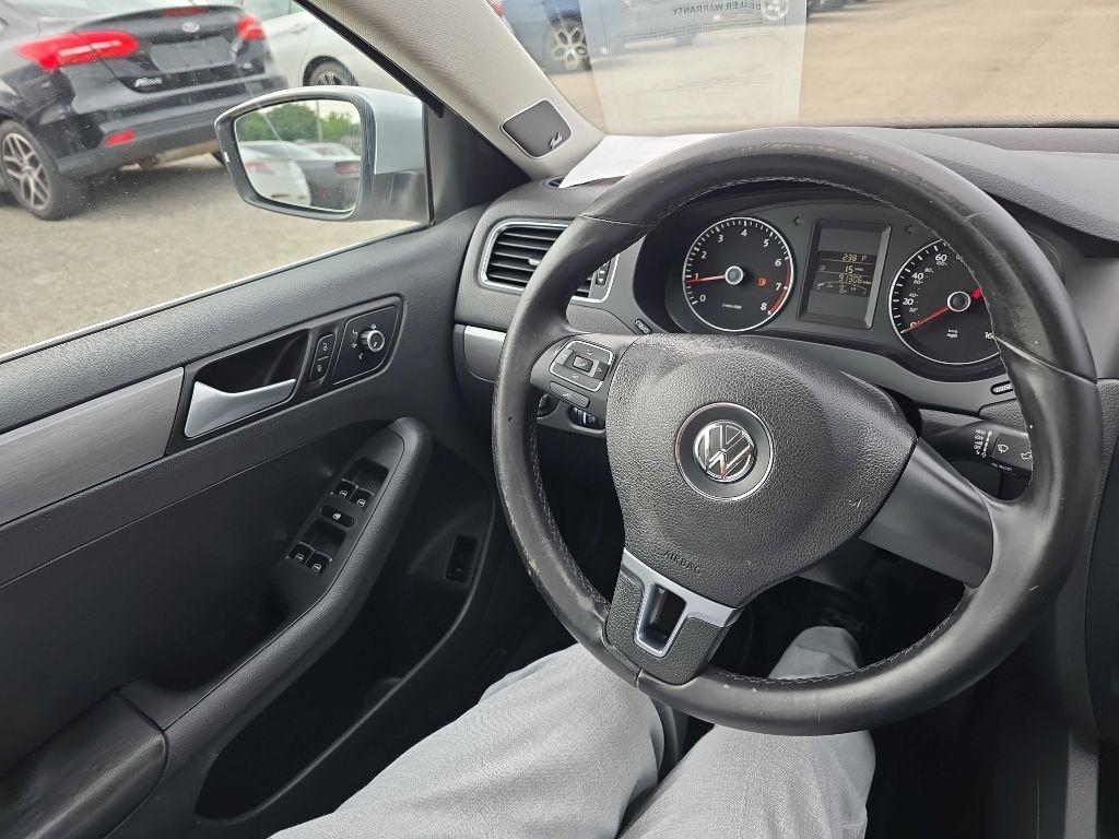 Volkswagen Jetta Sedan  2014