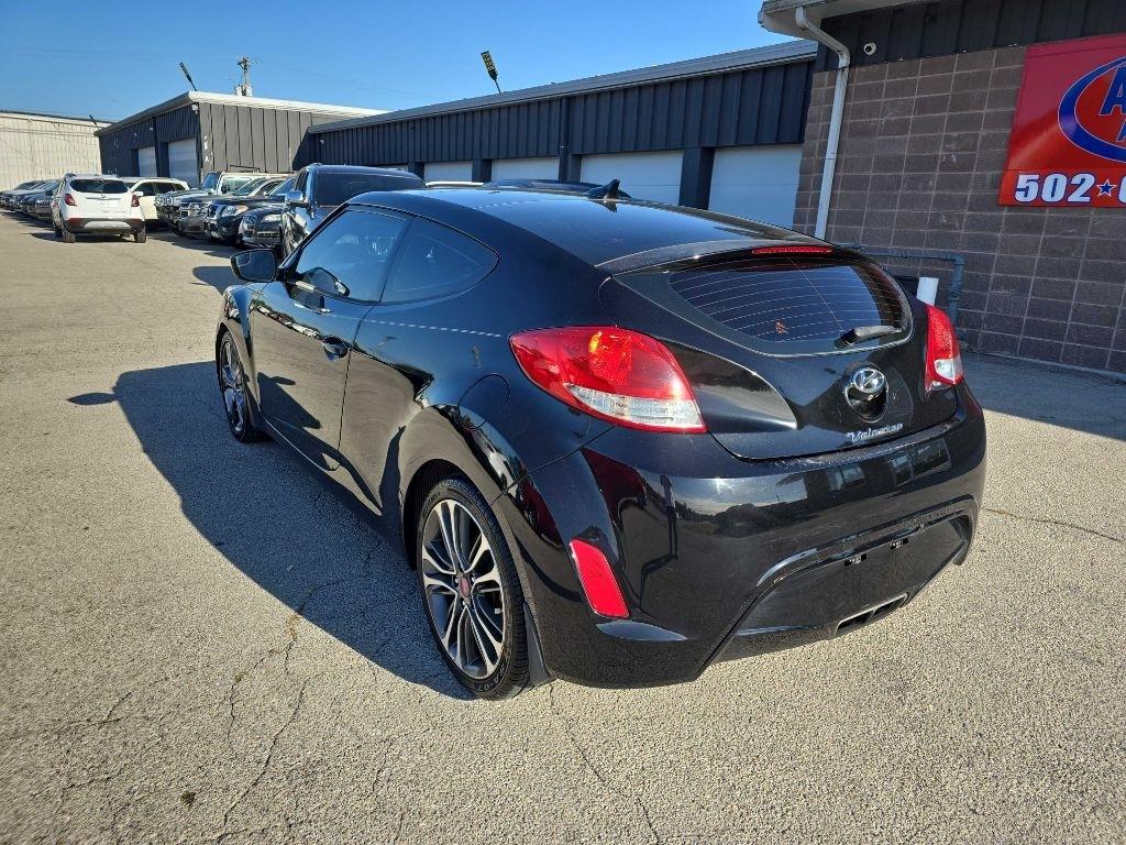 Hyundai Veloster 3dr Cpe Auto w/Yellow Accent 2016