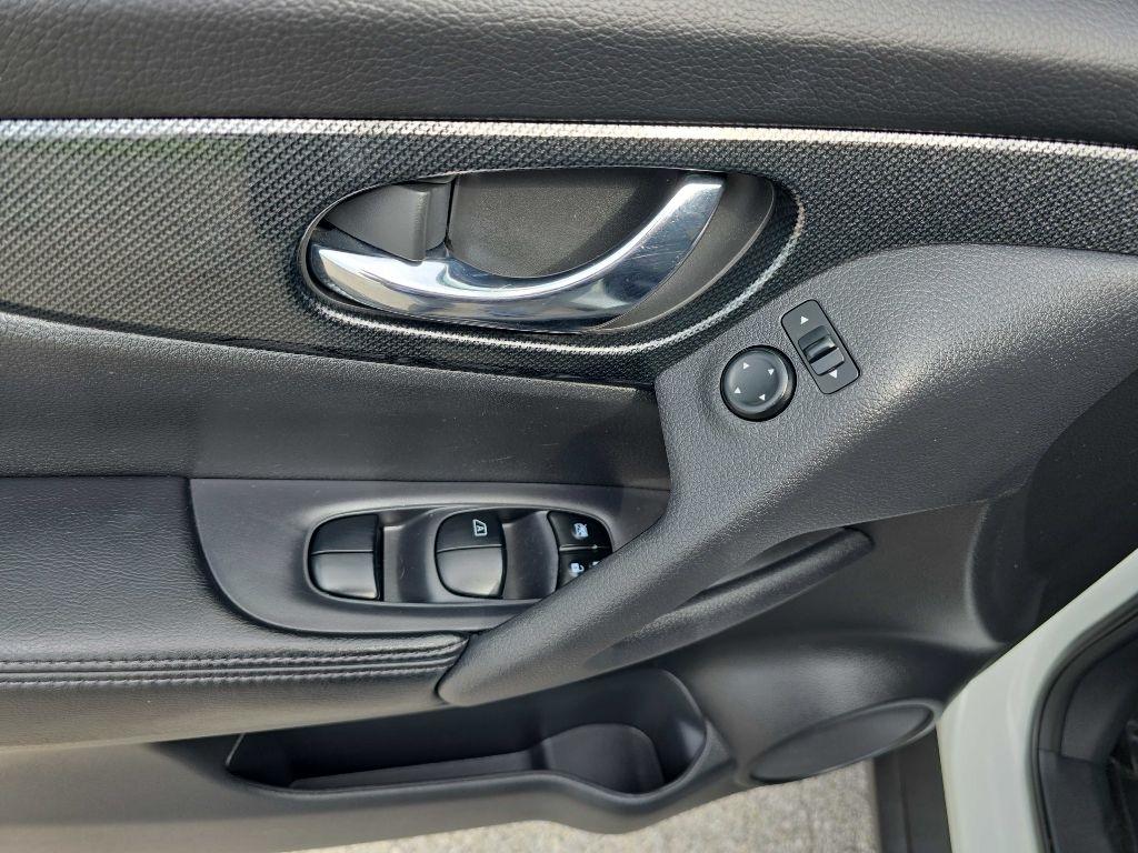Nissan Rogue AWD 4dr SL 2015