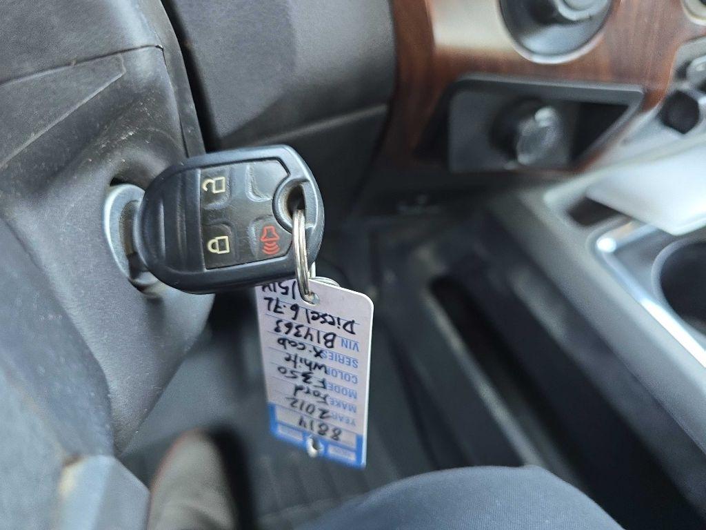 Ford Super Duty F-350 SRW 4WD SuperCab 158" Lariat 2012