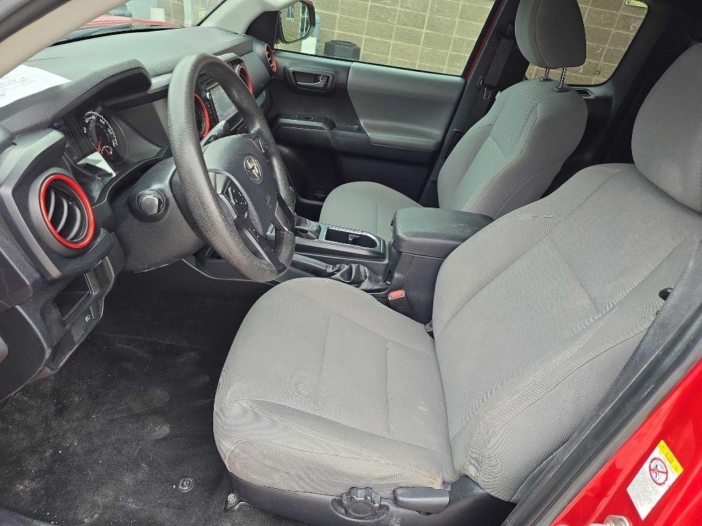 Toyota Tacoma 2WD SR5 Access Cab 6' Bed V6 AT (Natl) 2019