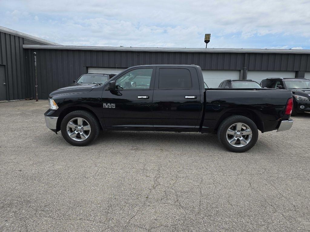 RAM 1500 4WD Crew Cab 140.5" Big Horn 2014