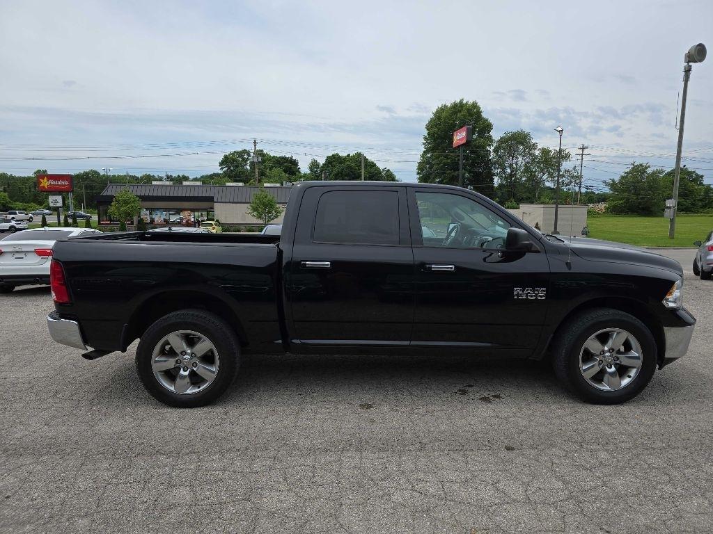 RAM 1500 4WD Crew Cab 140.5" Big Horn 2014