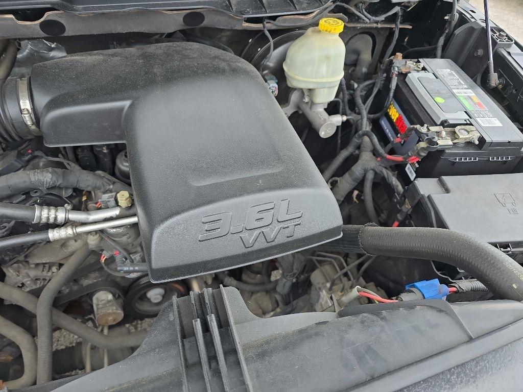 RAM 1500 4WD Crew Cab 140.5" Big Horn 2014