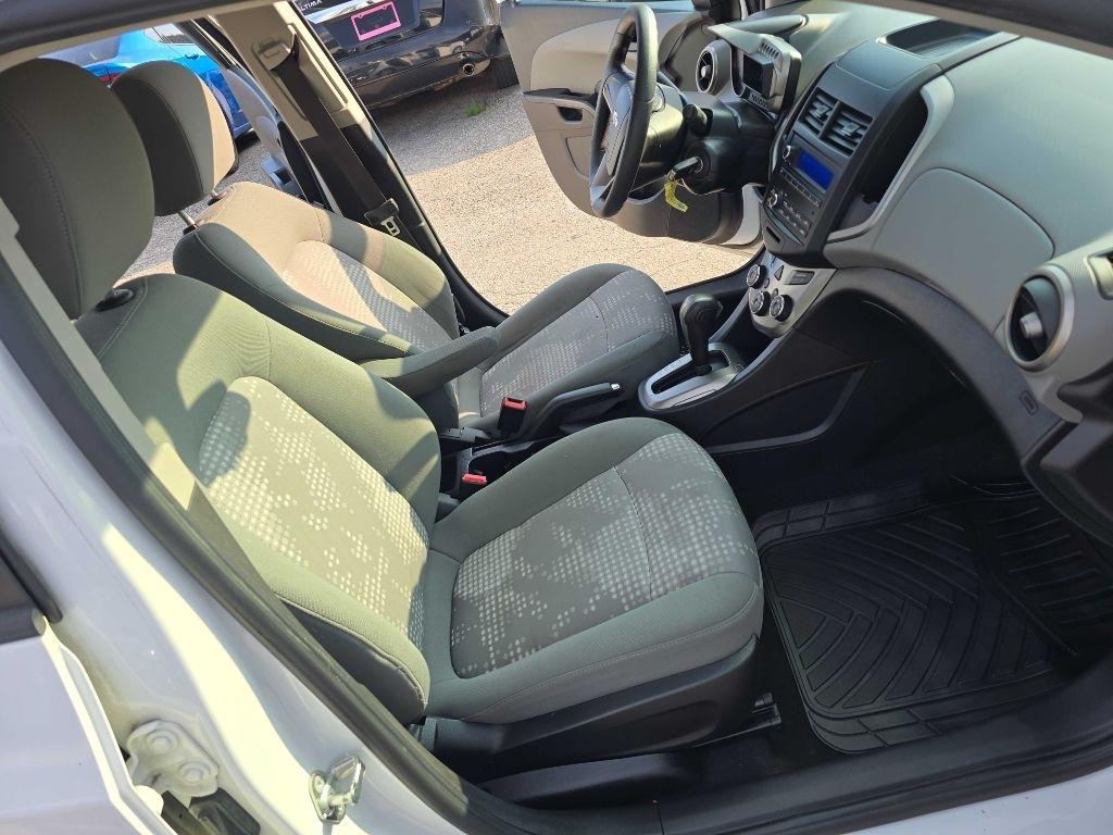 Chevrolet Sonic 5dr HB Auto LS 2016