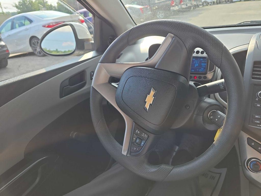 Chevrolet Sonic 5dr HB Auto LS 2016