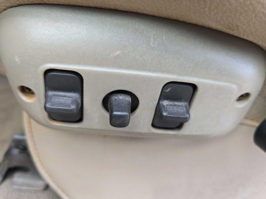 Dodge Ram 2500 SLT Reg Cab 4WD 2005