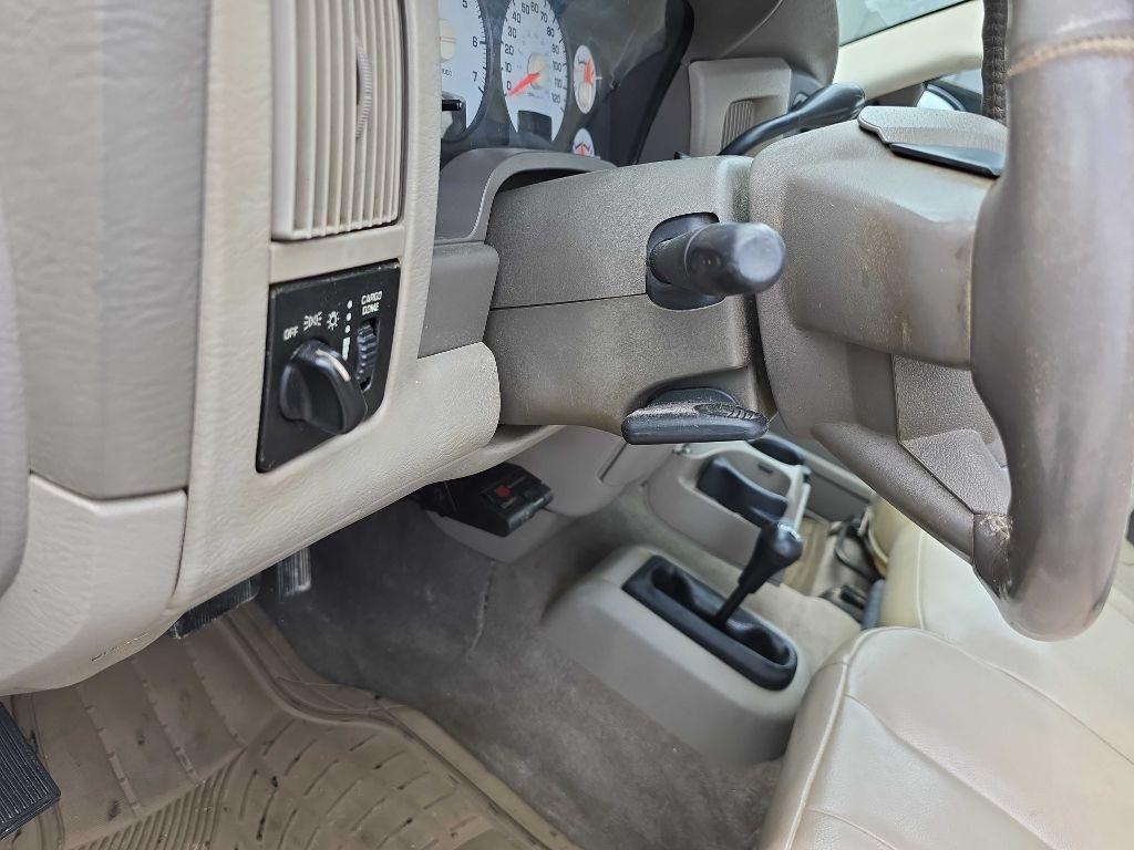 Dodge Ram 2500 SLT Reg Cab 4WD 2005