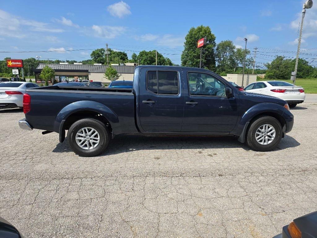 Nissan Frontier 4WD Crew Cab LWB Auto SV 2016