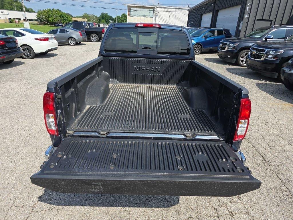Nissan Frontier 4WD Crew Cab LWB Auto SV 2016