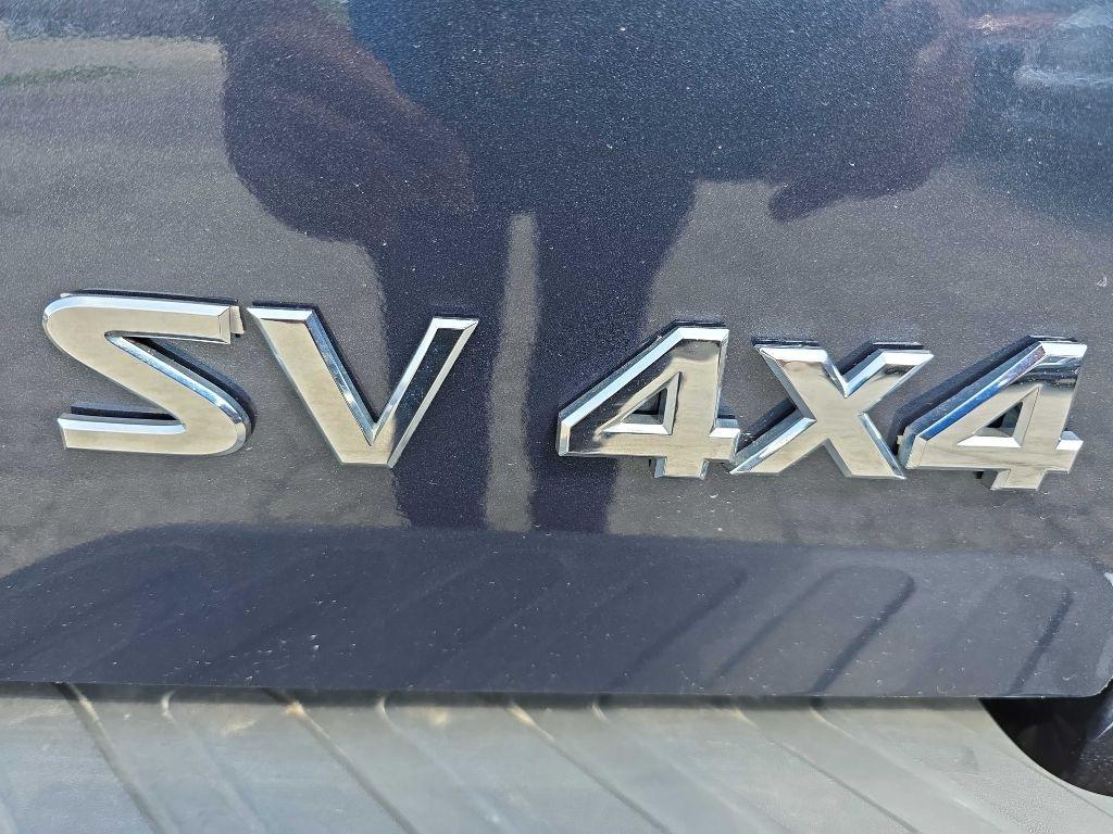 Nissan Frontier 4WD Crew Cab LWB Auto SV 2016