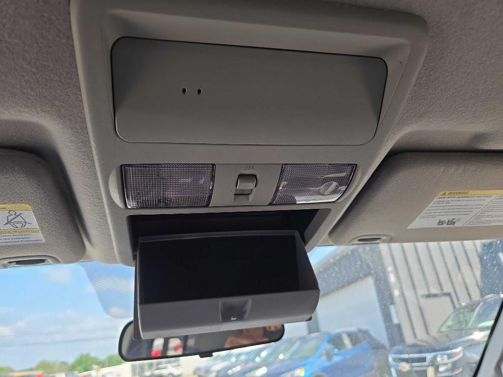 Nissan Frontier 4WD Crew Cab LWB Auto SV 2016