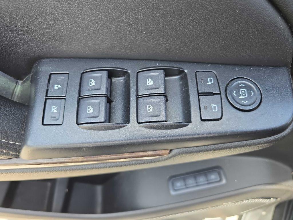 Chevrolet Tahoe 4WD 4dr LT 2019