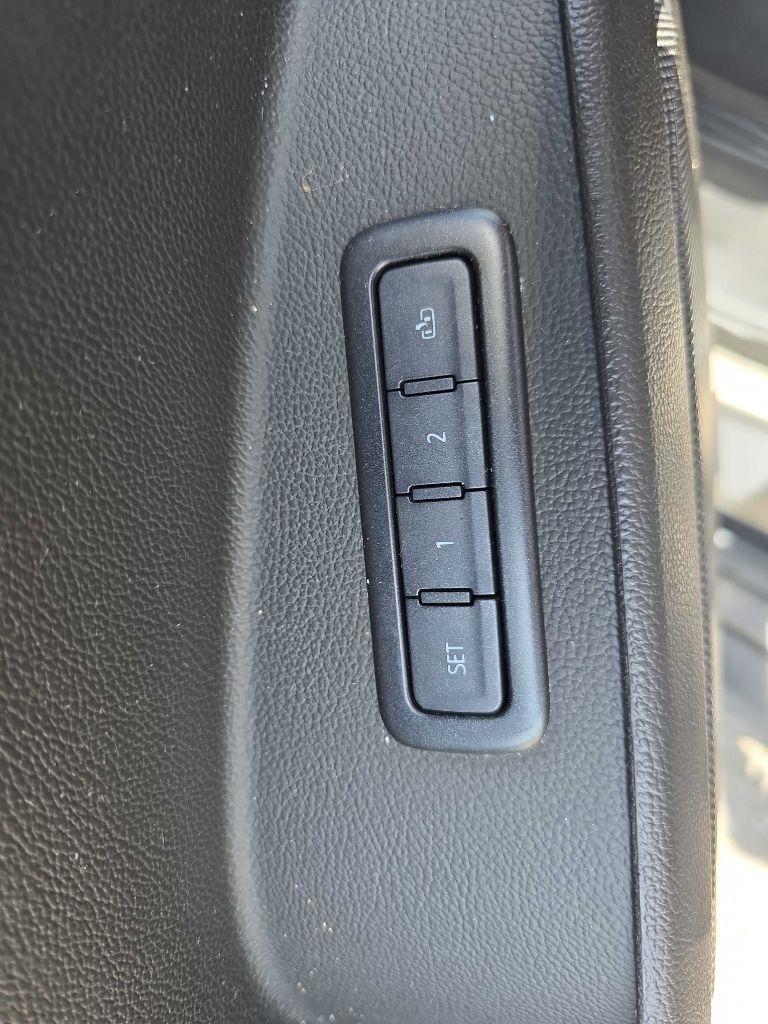 Chevrolet Tahoe 4WD 4dr LT 2019