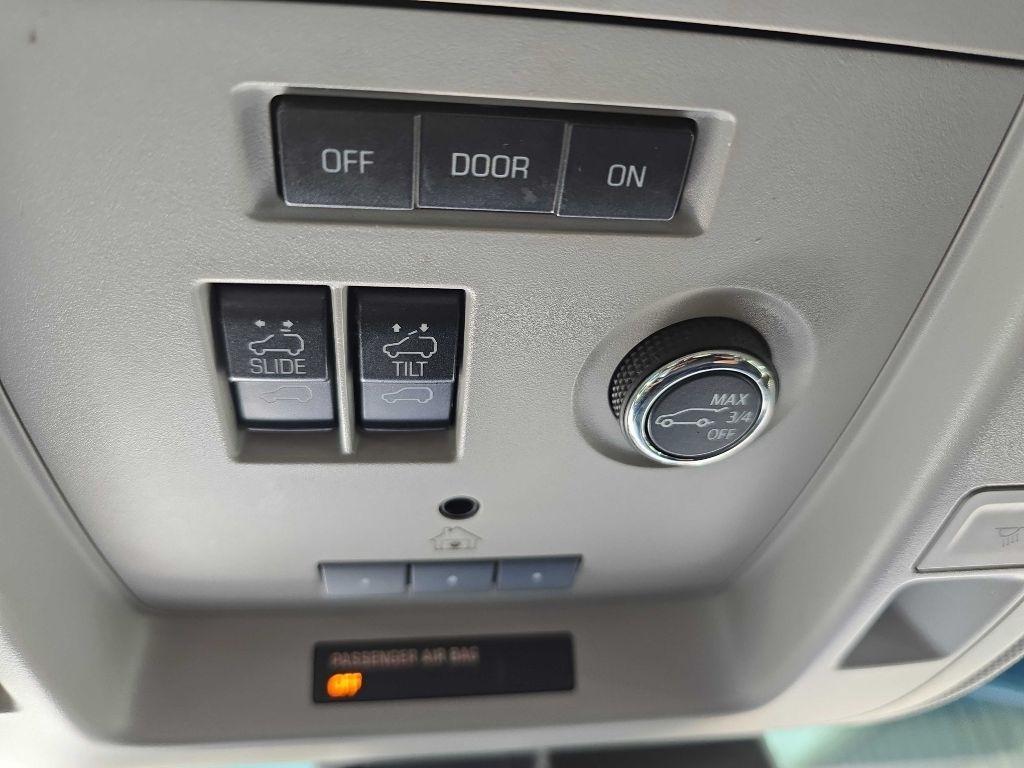 Chevrolet Tahoe 4WD 4dr LT 2019