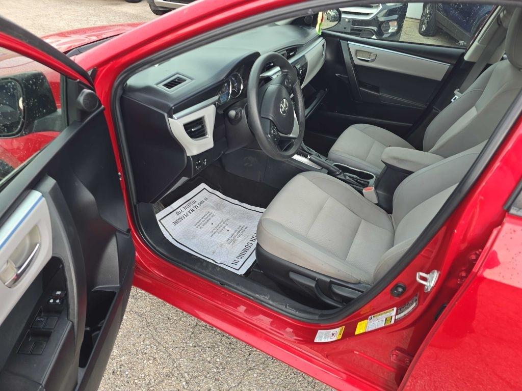 Toyota Corolla LE 2015