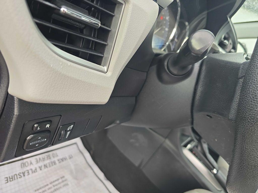 Toyota Corolla LE 2015