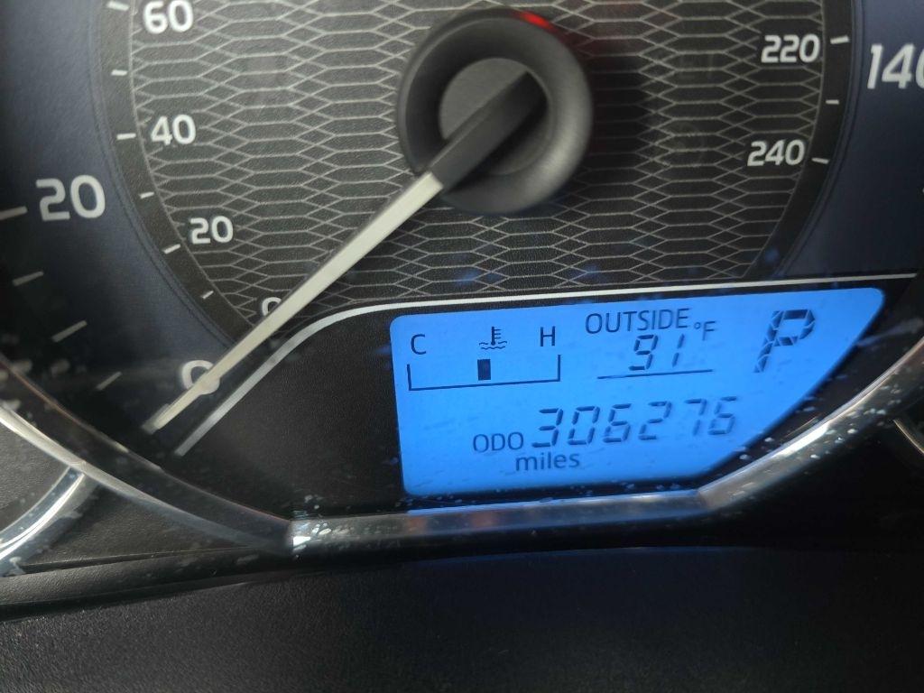 Toyota Corolla LE 2015