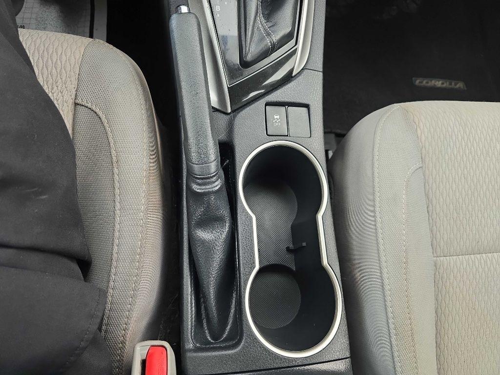 Toyota Corolla LE 2015