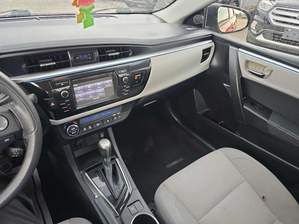 Toyota Corolla LE 2015