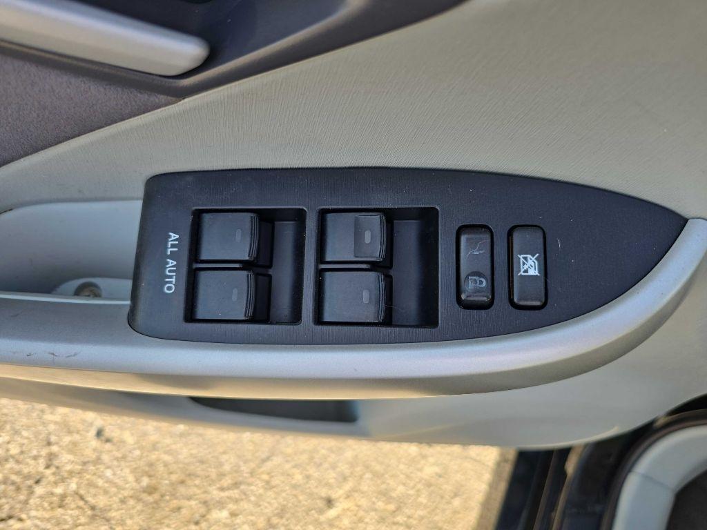 Toyota Prius 5dr HB II (Natl) 2010