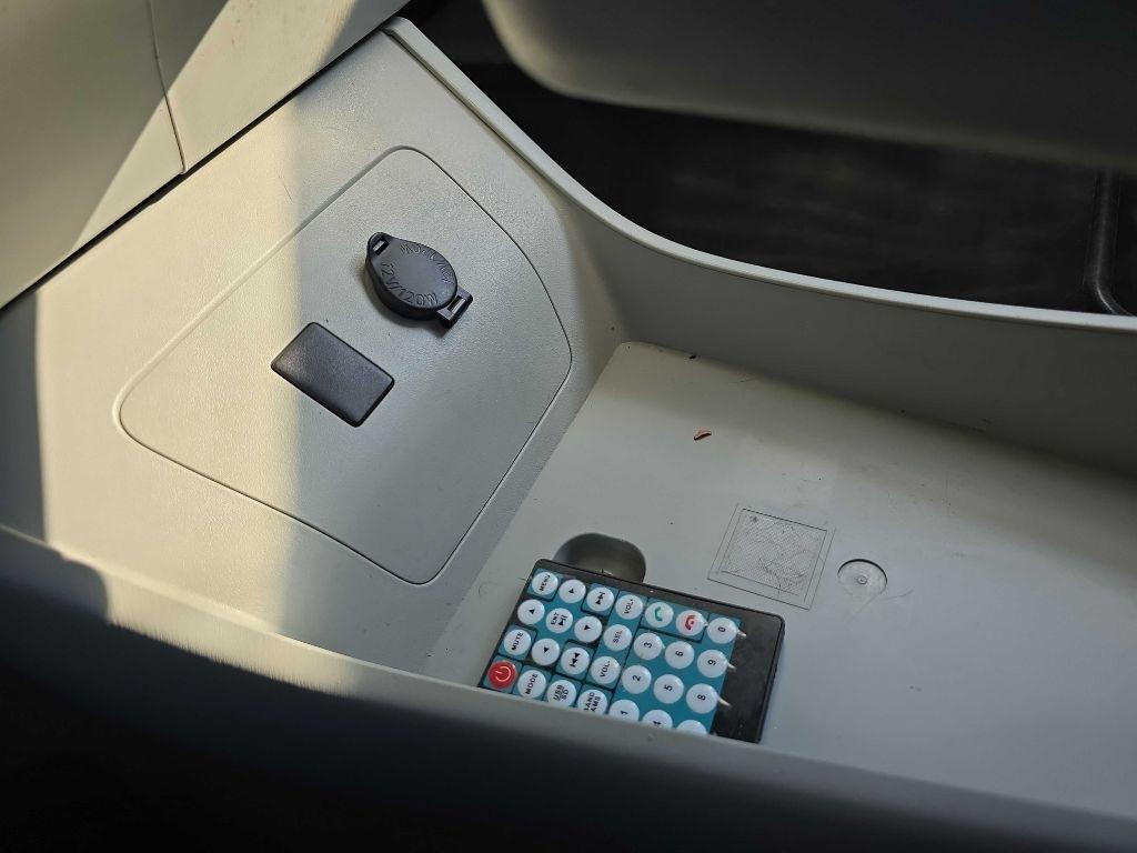 Toyota Prius 5dr HB II (Natl) 2010