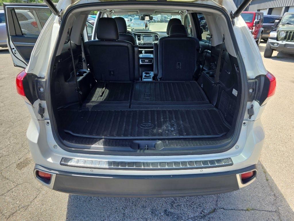 Toyota Highlander Limited V6 AWD (Natl) 2017