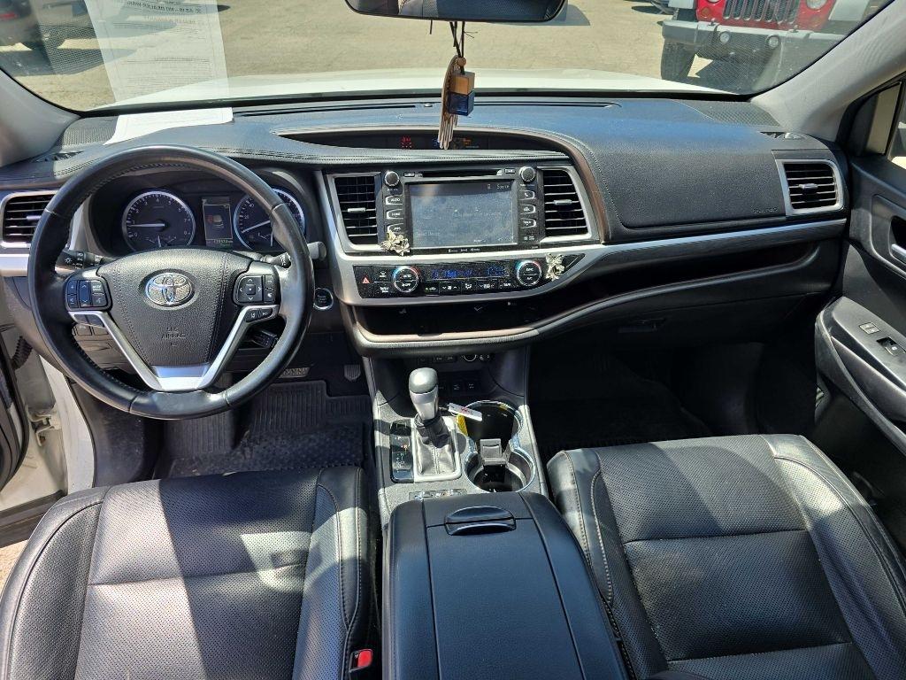Toyota Highlander Limited V6 AWD (Natl) 2017
