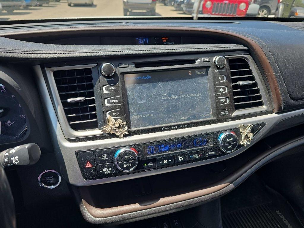 Toyota Highlander Limited V6 AWD (Natl) 2017