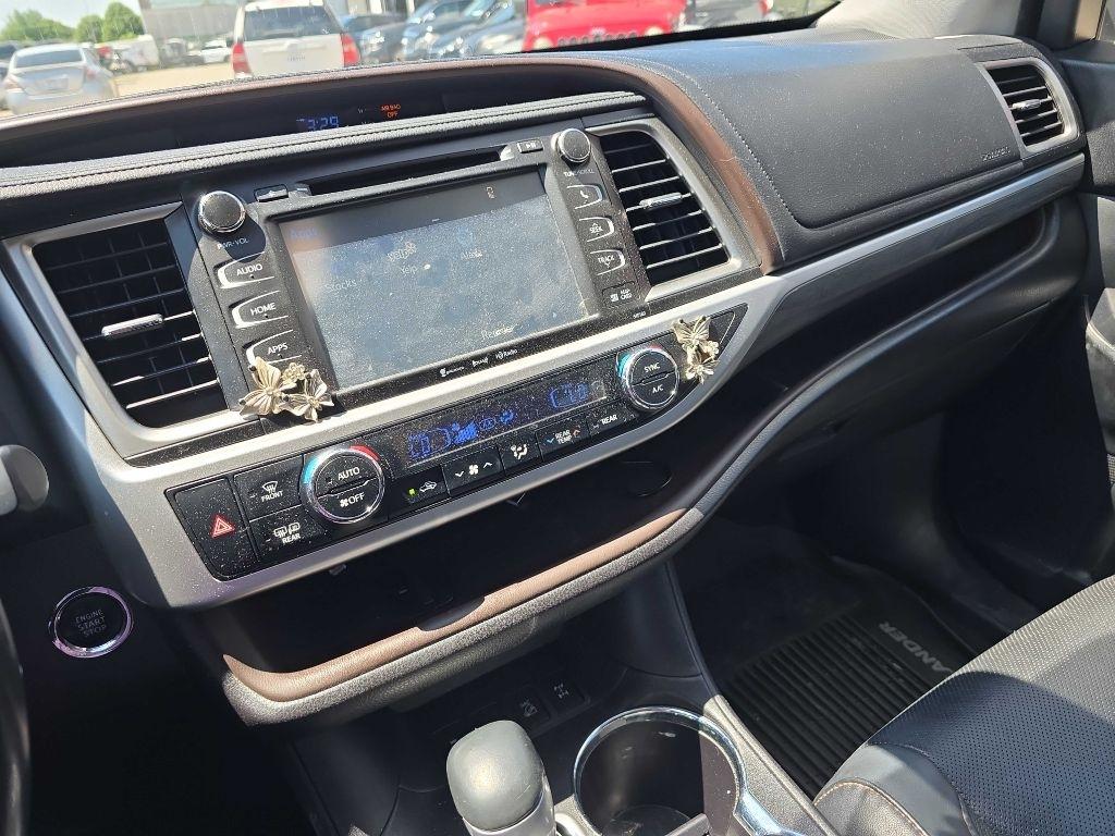 Toyota Highlander Limited V6 AWD (Natl) 2017