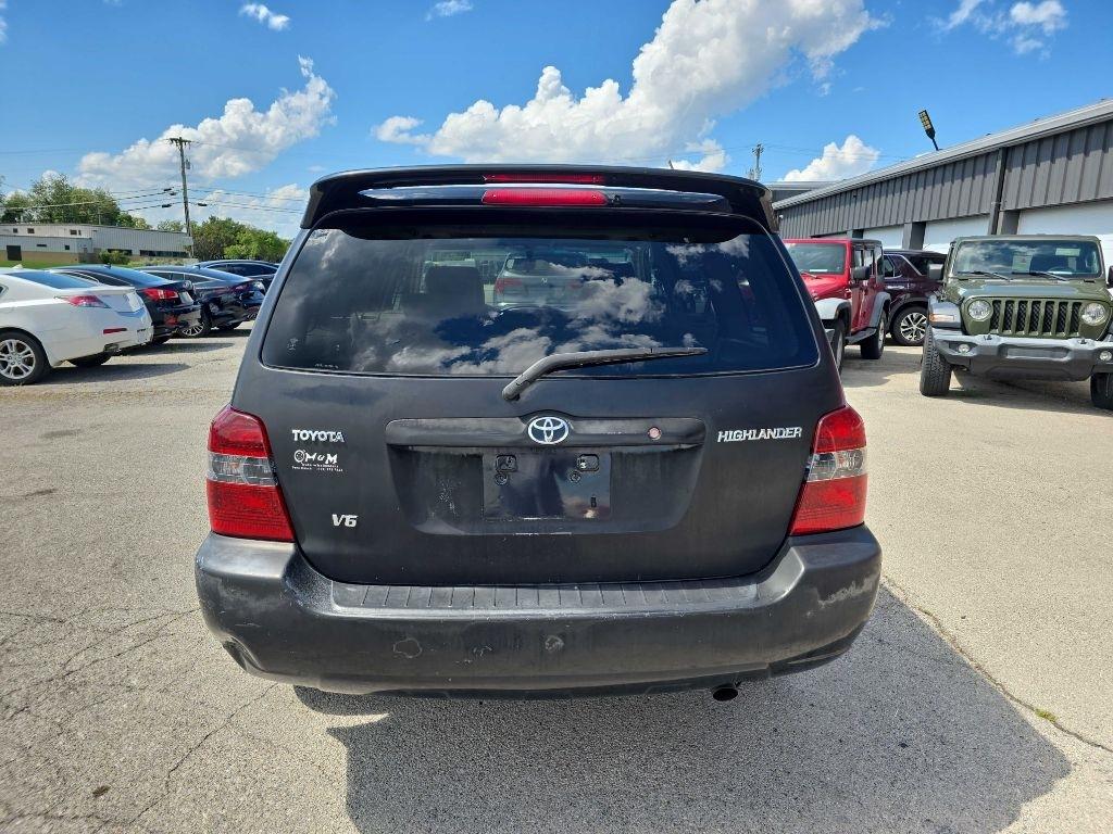 Toyota Highlander V6 2WD with 3rd-Row Seat 2007