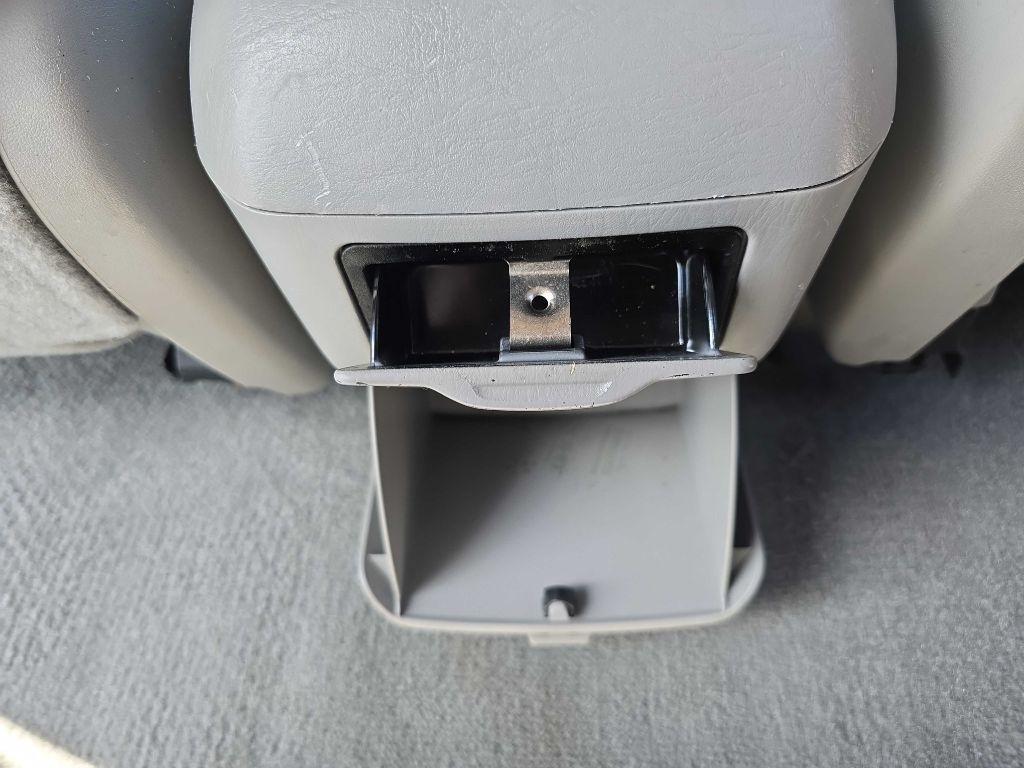 Toyota Highlander V6 2WD with 3rd-Row Seat 2007