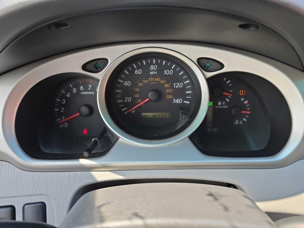 Toyota Highlander V6 2WD with 3rd-Row Seat 2007