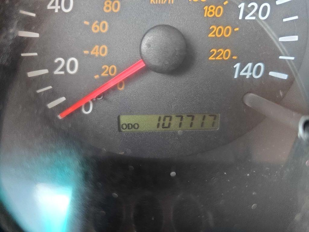 Toyota Highlander V6 2WD with 3rd-Row Seat 2007