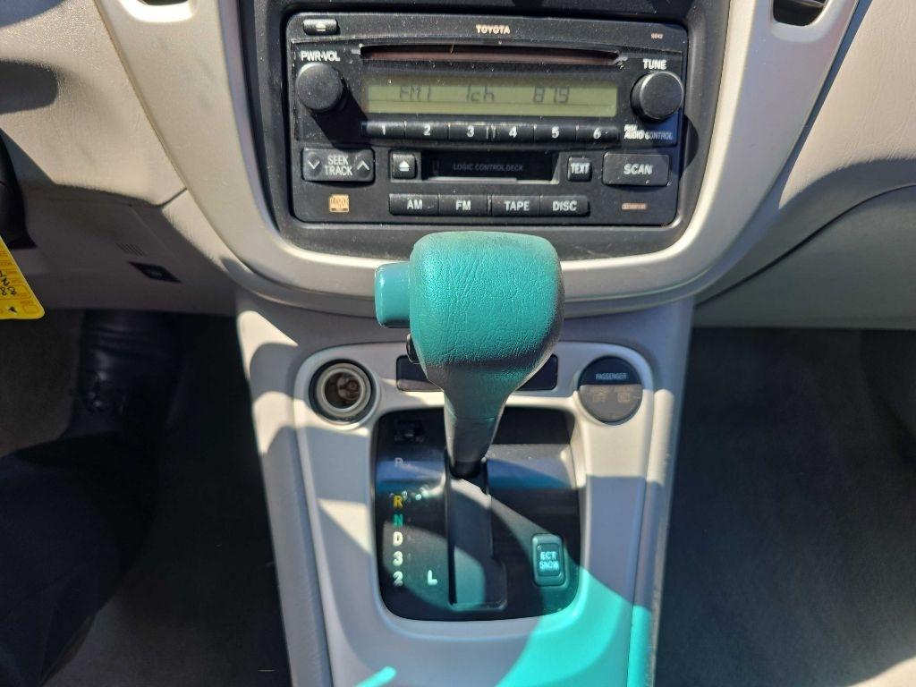 Toyota Highlander V6 2WD with 3rd-Row Seat 2007