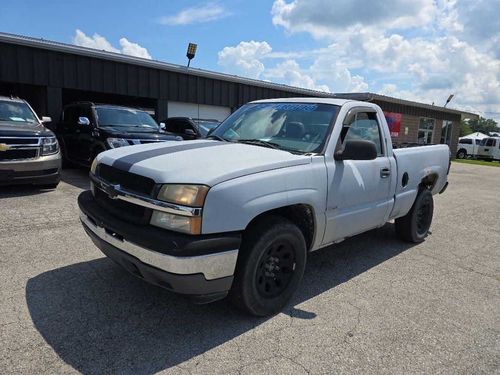 Chevrolet Silverado 1500 Reg Cab 119.0" WB 4WD Work Truck 2005