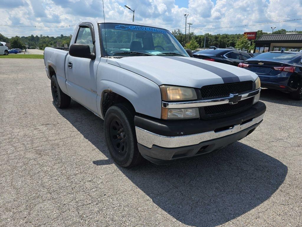 Chevrolet Silverado 1500 Reg Cab 119.0" WB 4WD Work Truck 2005