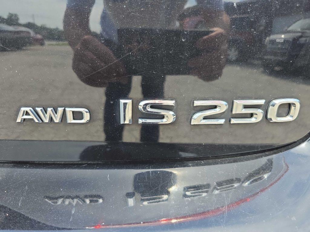 Lexus IS 250 4dr Sport Sdn Auto AWD 2011