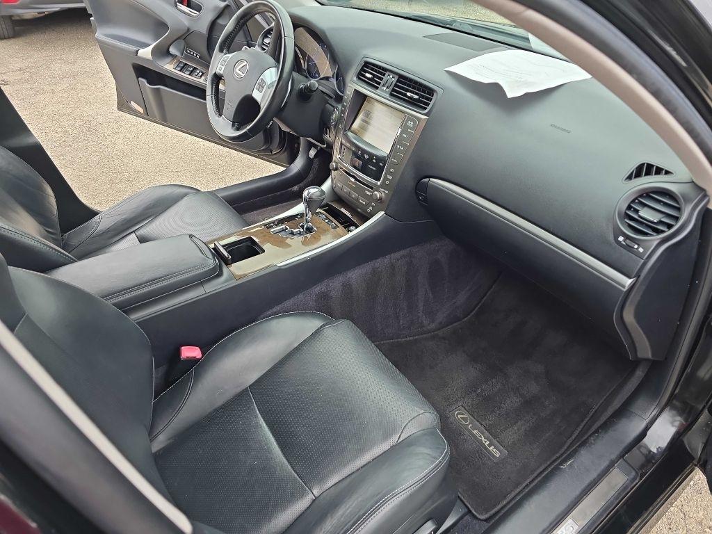 Lexus IS 250 4dr Sport Sdn Auto AWD 2011