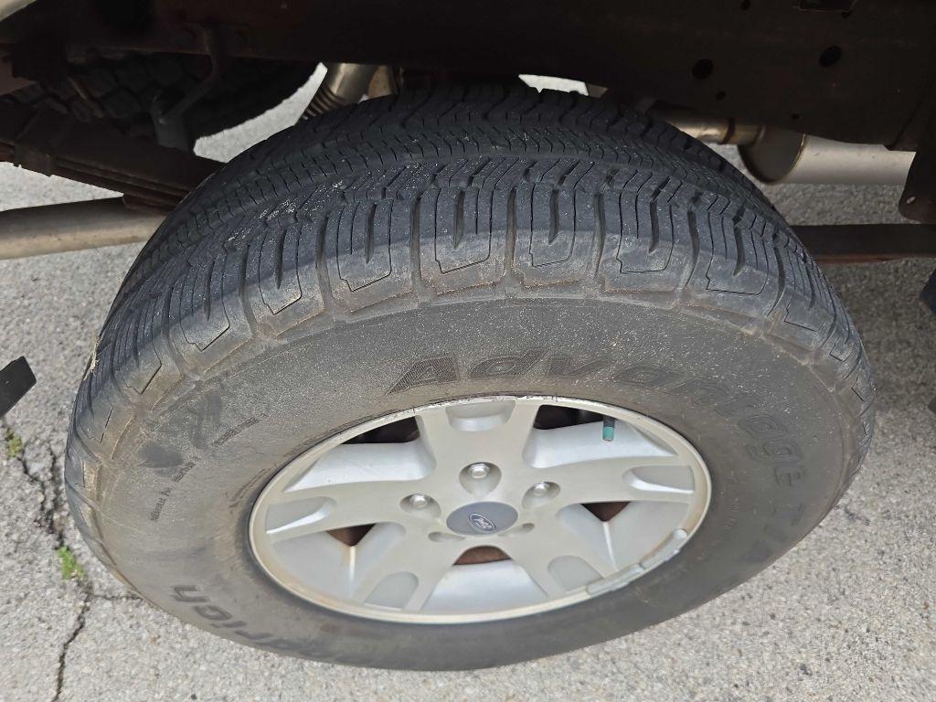 Ford F-150 SuperCrew 139" King Ranch 4WD 2003