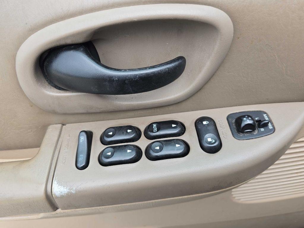 Ford F-150 SuperCrew 139" King Ranch 4WD 2003