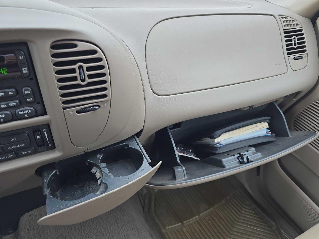 Ford F-150 SuperCrew 139" King Ranch 4WD 2003