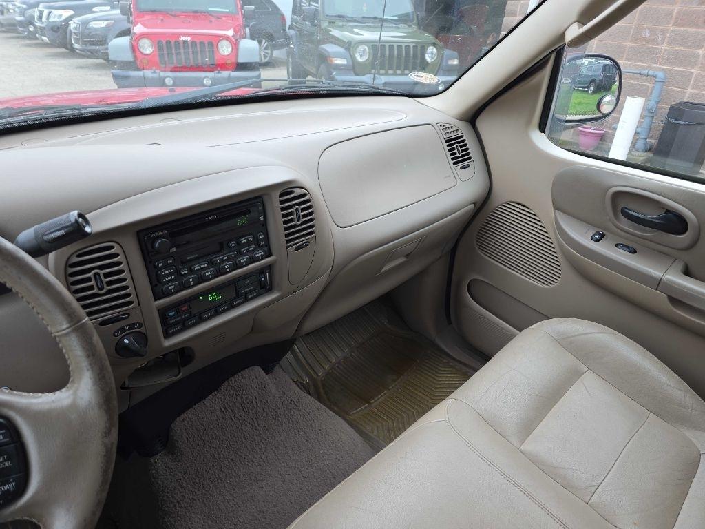 Ford F-150 SuperCrew 139" King Ranch 4WD 2003