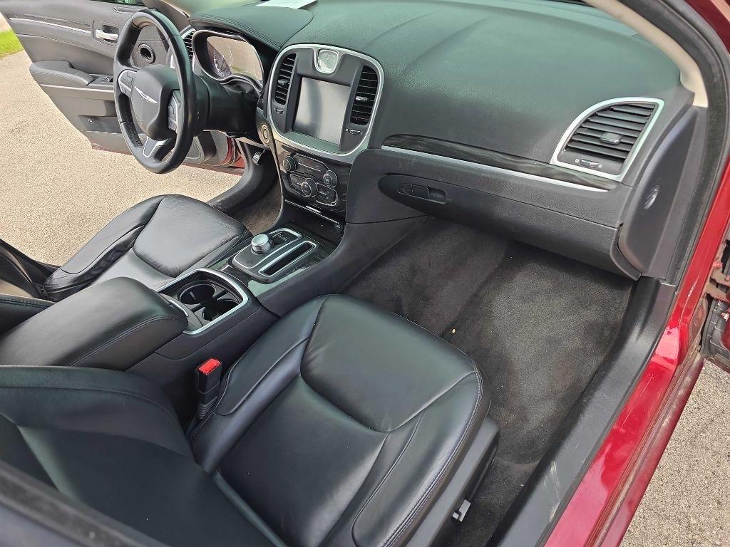 Chrysler 300 Limited AWD 2016