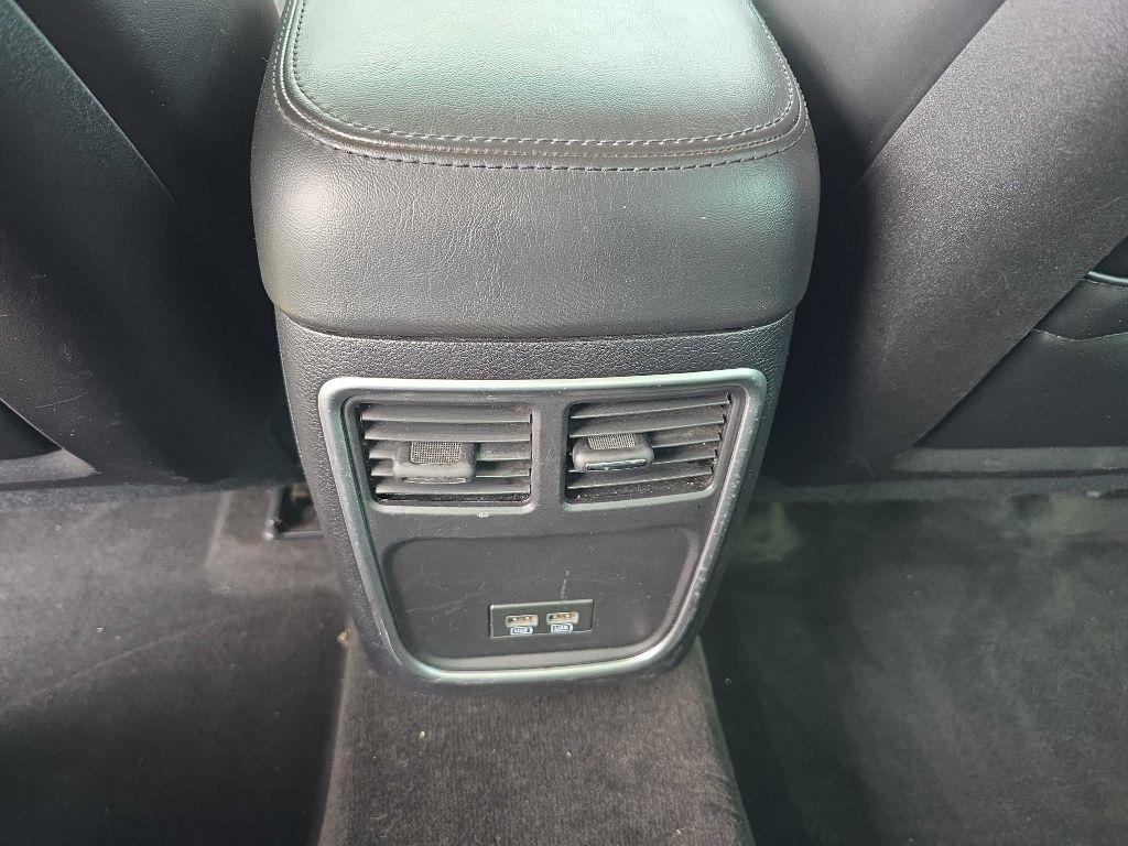 Chrysler 300 Limited AWD 2016