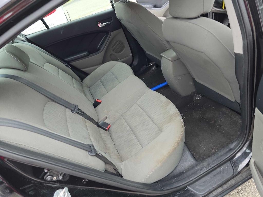 Kia Forte 4dr Sdn Auto LX 2015