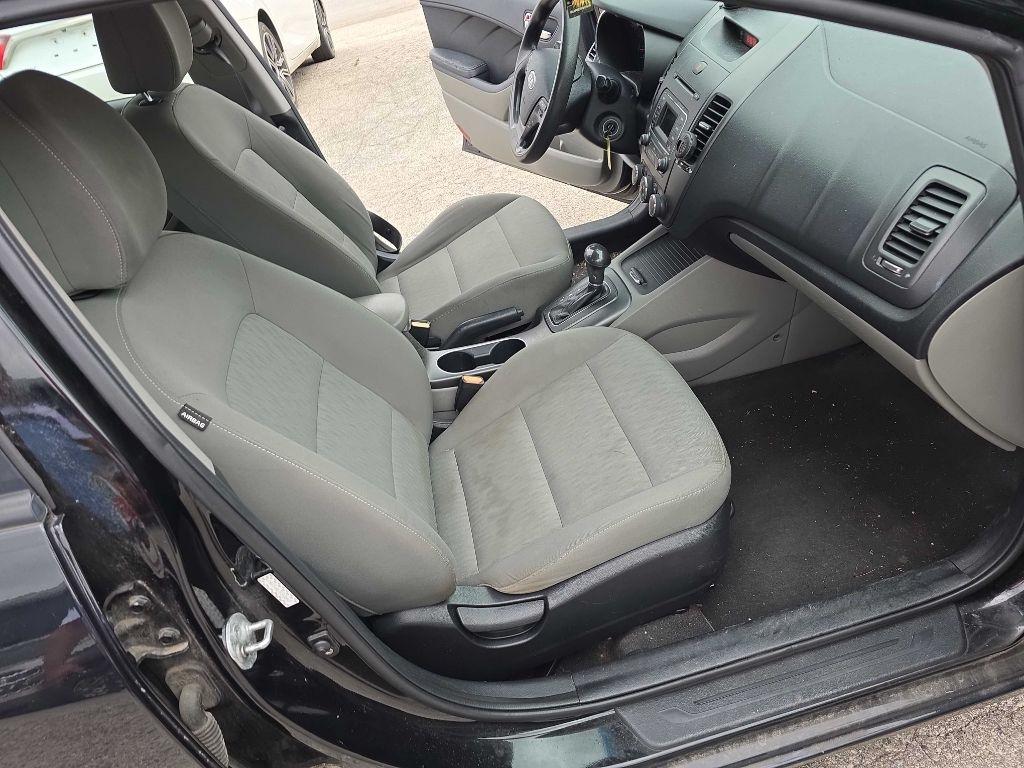 Kia Forte 4dr Sdn Auto LX 2015