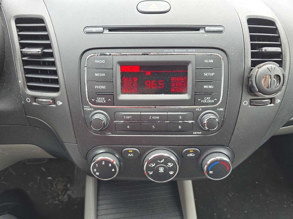 Kia Forte 4dr Sdn Auto LX 2015